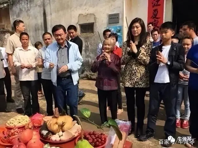 他信英拉兄妹俩还是来中国过的，还去过梅州老家焚香祭祖